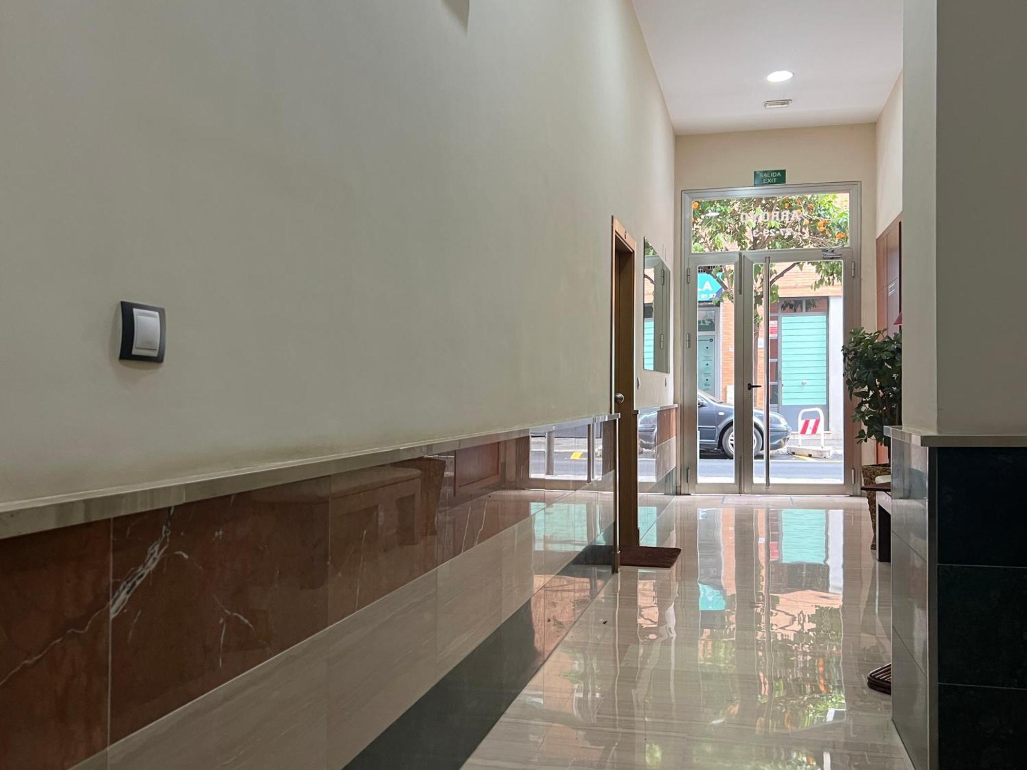 Studio City Center - Aloha Sevilla Exterior foto